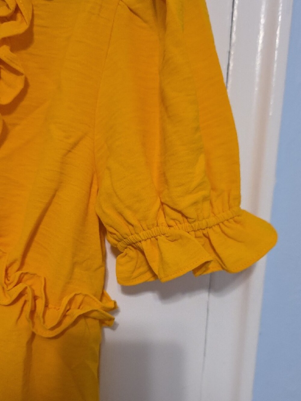 Yellow Ruffle Detail top - Picture 3 of 6
